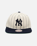 Mitchell & Ness New York Yankees 'Vintage Baseball' Vintage Fit Strapback Off White