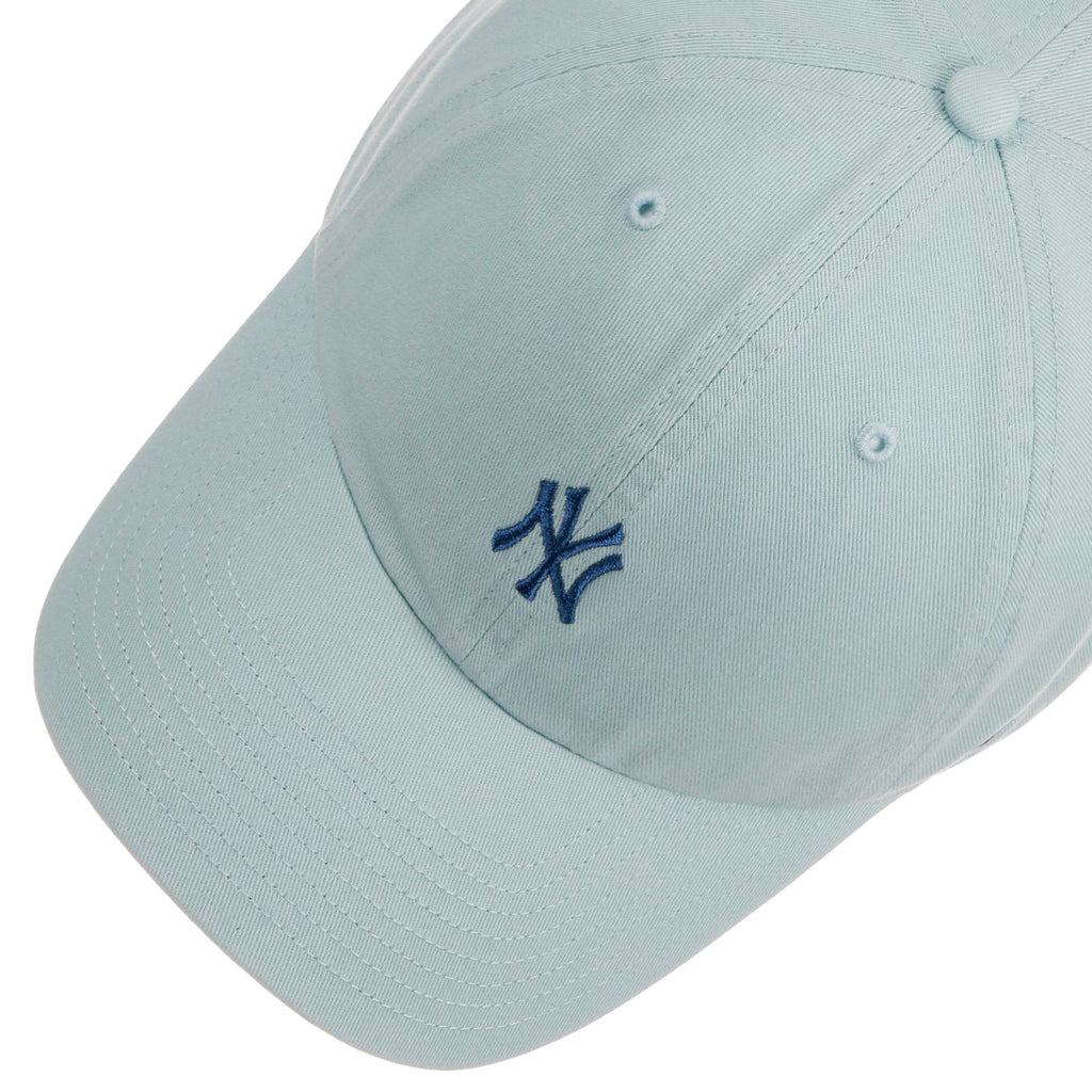 Base Runner Yankees Cap