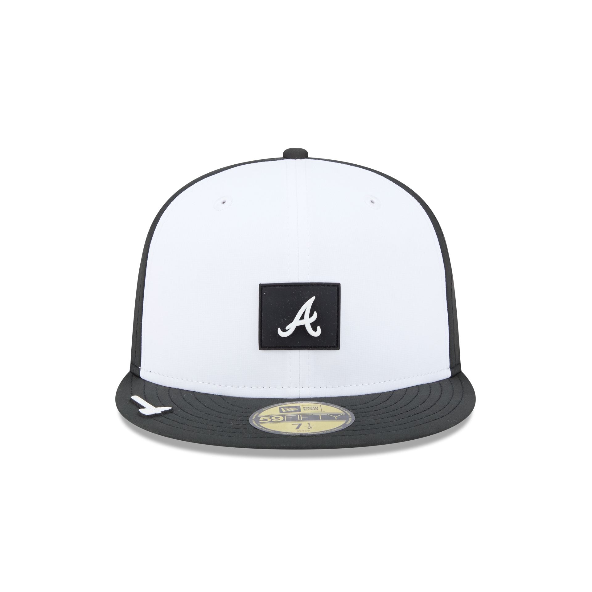 Atlanta Braves 2026 Clubhouse Black & White 59FIFTY Fitted Hat