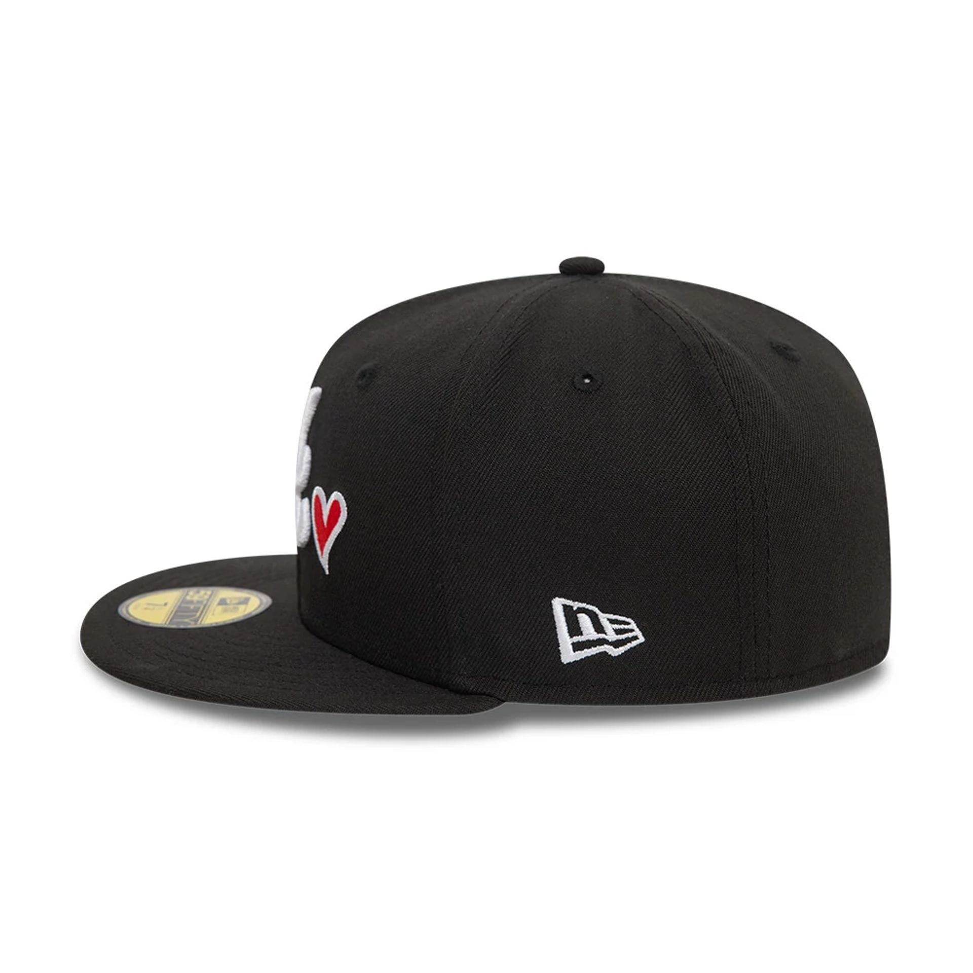Atlanta Braves MLB Heart Icon Black 59FIFTY Fitted Cap