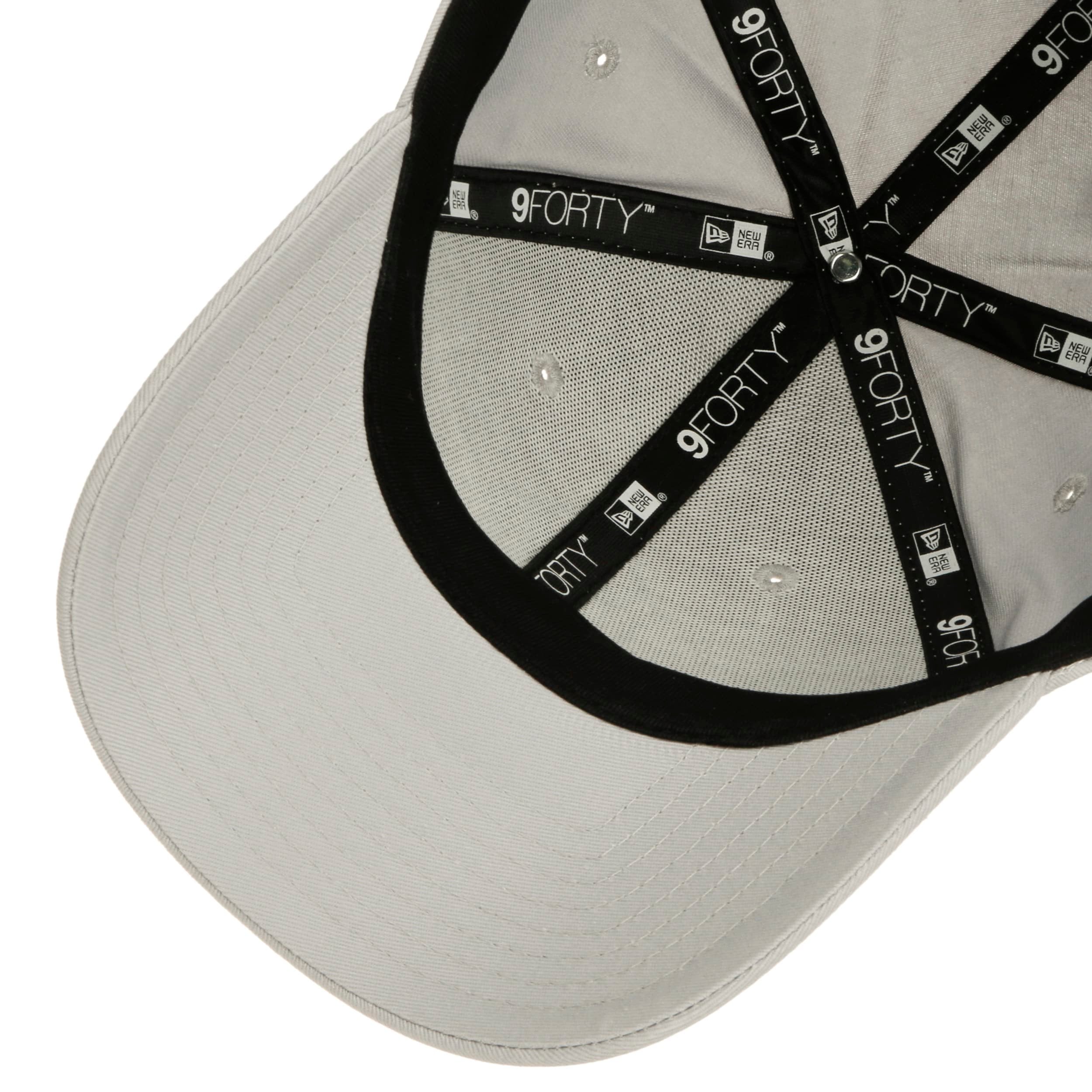 9Forty NY Yankees Outline Cap
